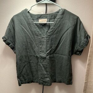Universal Threads linen blend cropped top.